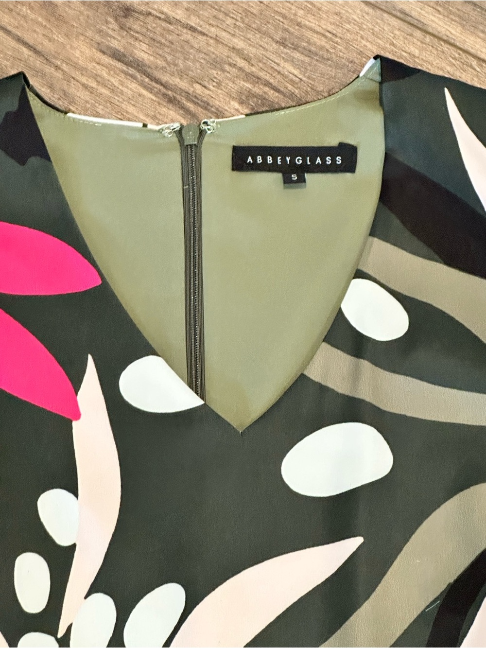 Abbey Glass Floral Print V-Neck Bell Sleeve Dress - Pink & Olive Small - Picture 3 of 7